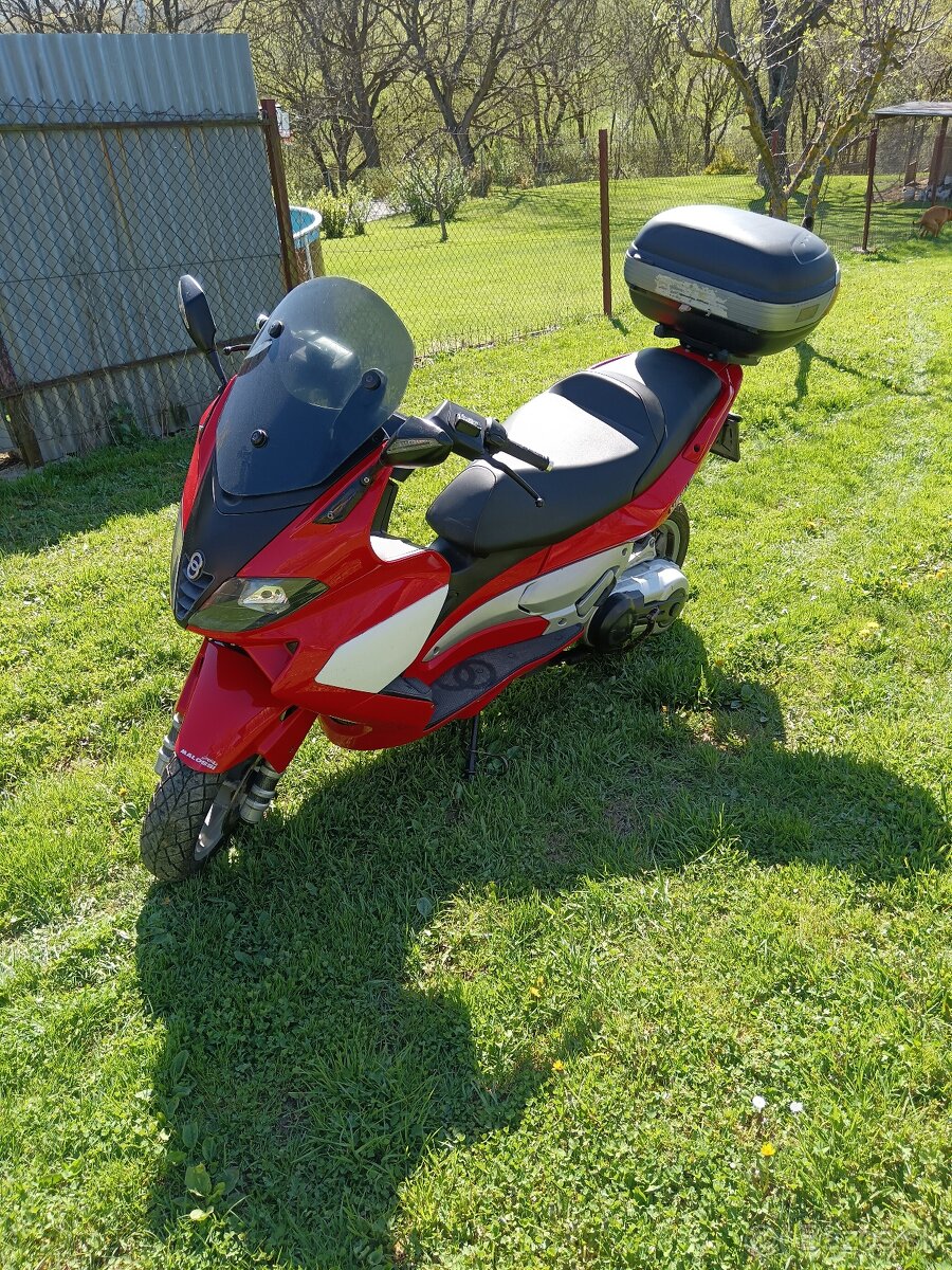 Gilera nexus 500 - 4