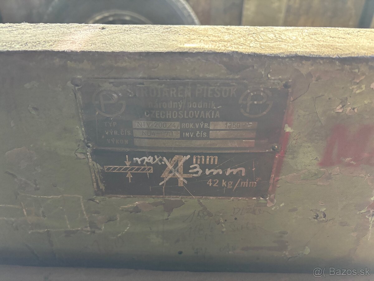 Tabuľové nožnice 4mm - 4