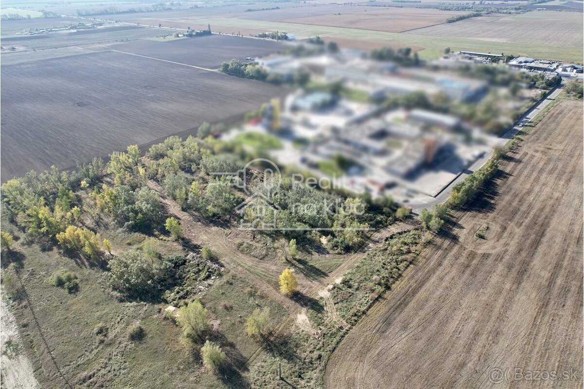 Na predaj stavebný pozemok v priemyselnej zóne v NZ - 4