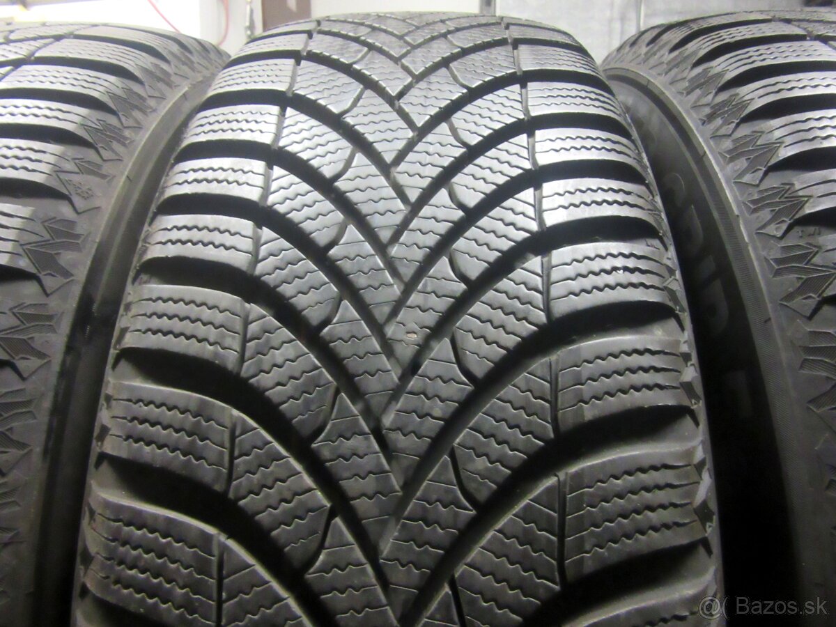 R16 Zimná sada Opel astra rozteč 5x105 205/60R16 semperit - 4