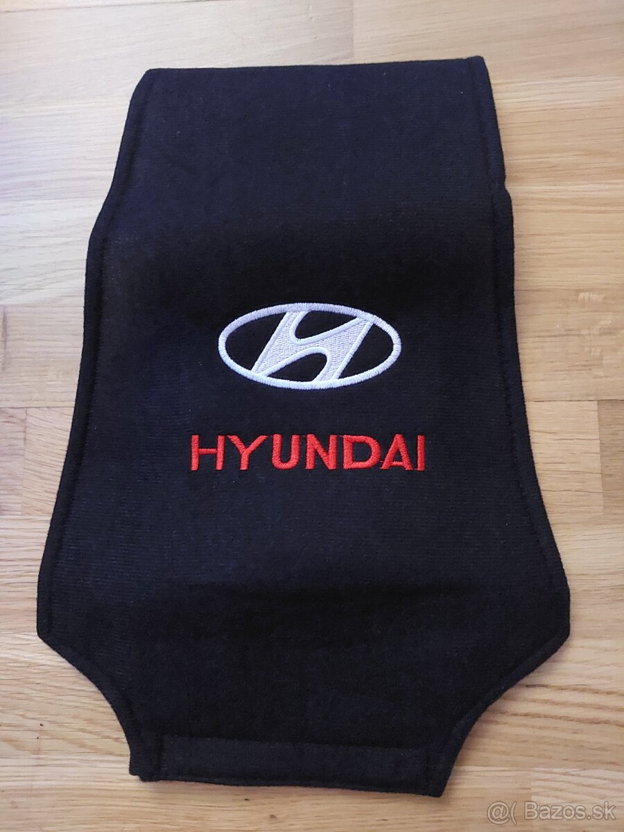 Návleky na hlavové opierky. - 4