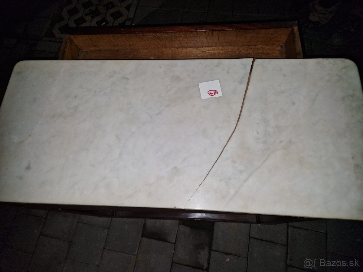 13 - Predám elegantný stolík s mramorovou doskou - 4