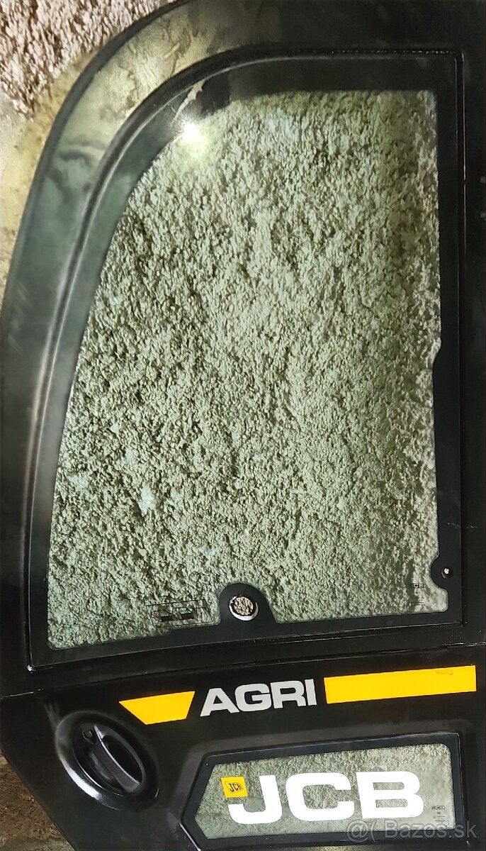 JCB Teleskopický nakladač - 4