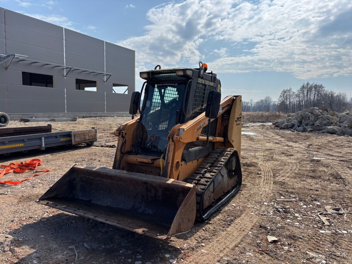 Predám pásový nakladač CASE 420CT Series 3 - 4