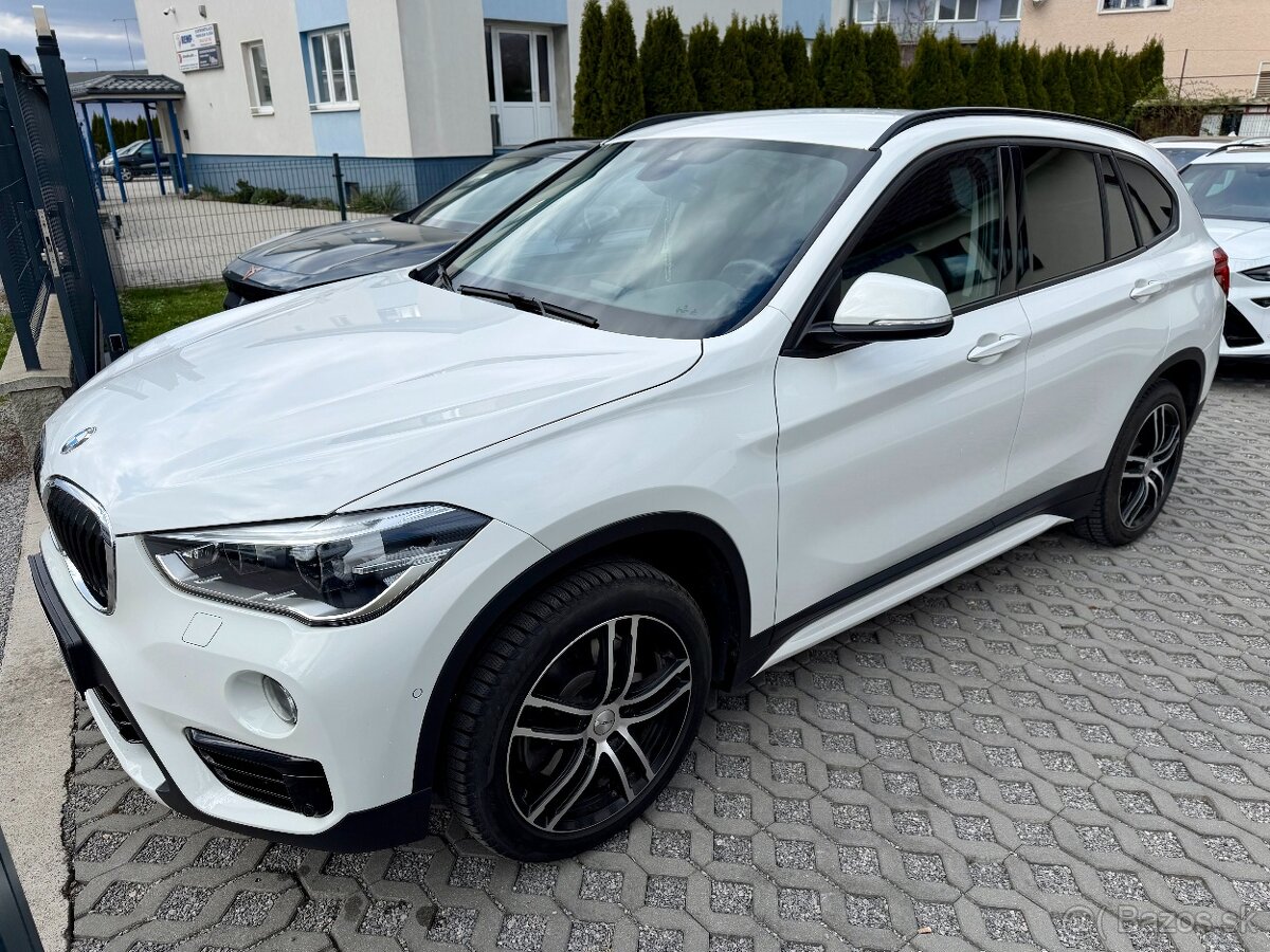 BMW X1 sDrive20i Sportline - 4