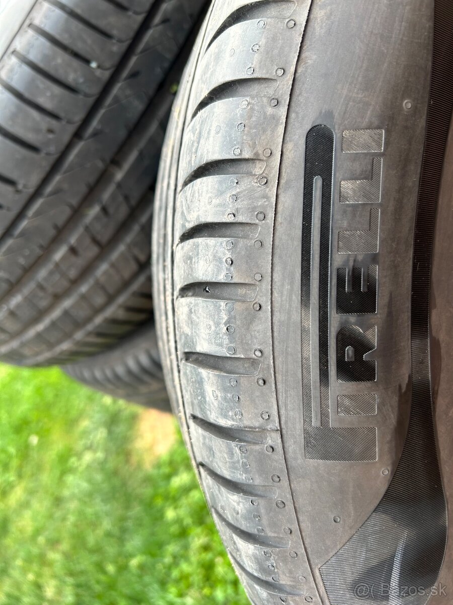 Pirelli R17 Mercedes 2023 - 4