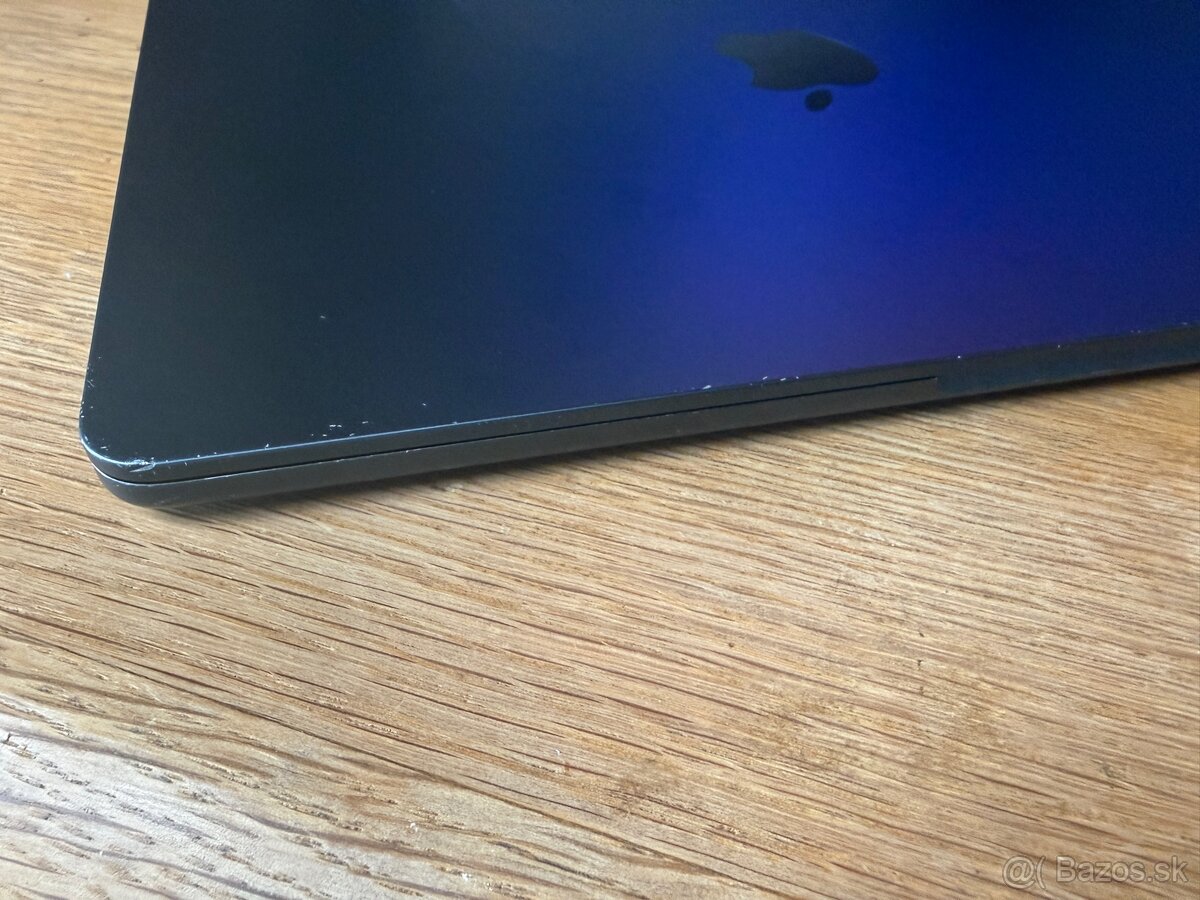 MacBook Air m2 8/256 SK - 4
