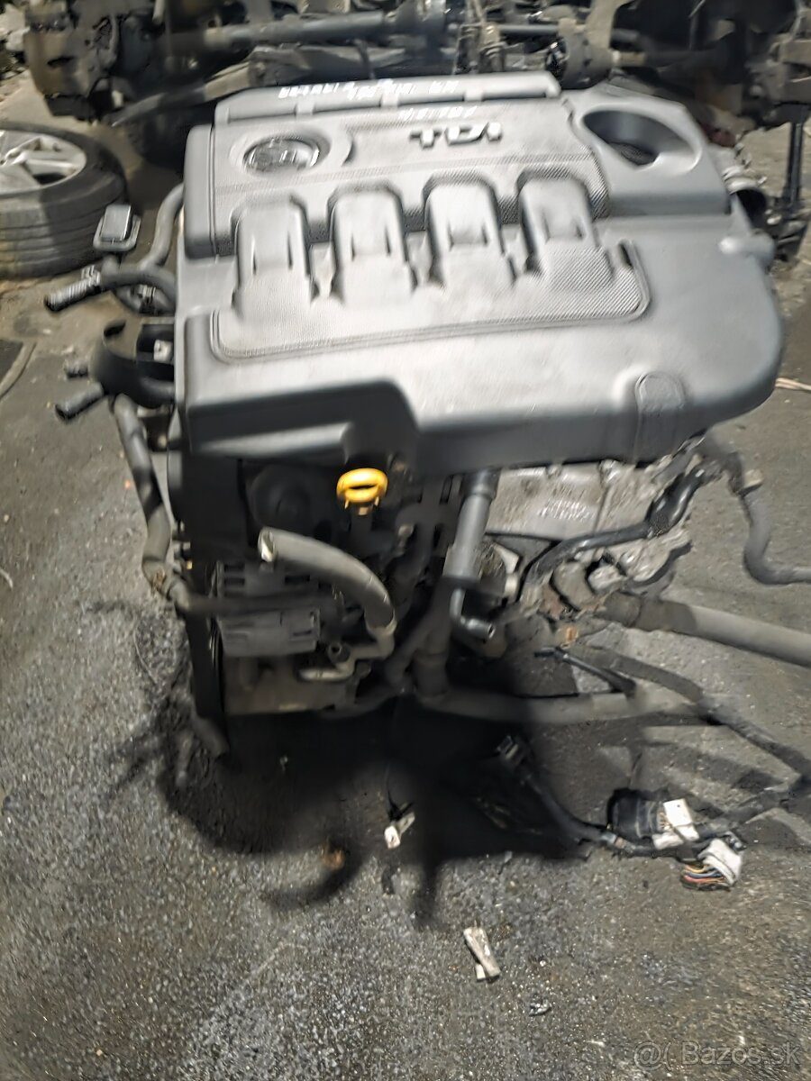 Motor 1.6 tdi 77kw CLH - 4