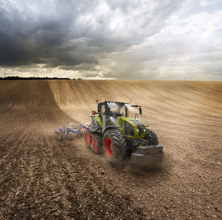 Modely Claas Axion 960 TERRA TRAC MY24 1:32 - 4