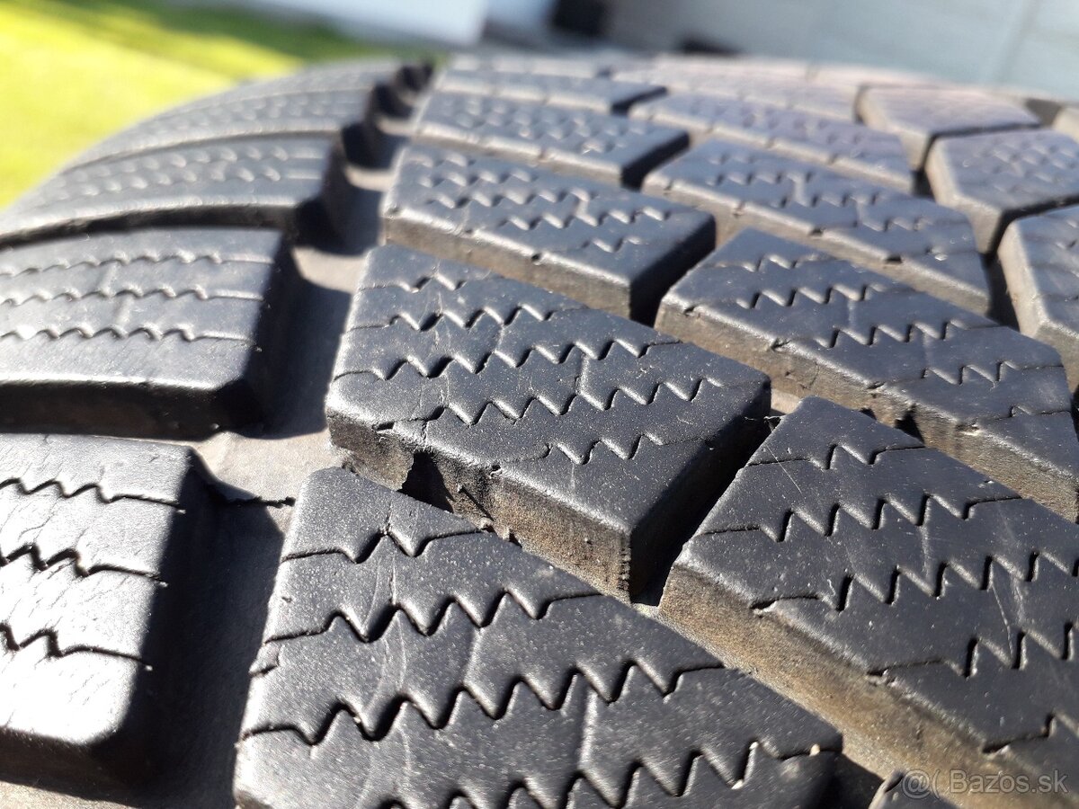 245/45 r19 zimne pneumatiky - 4