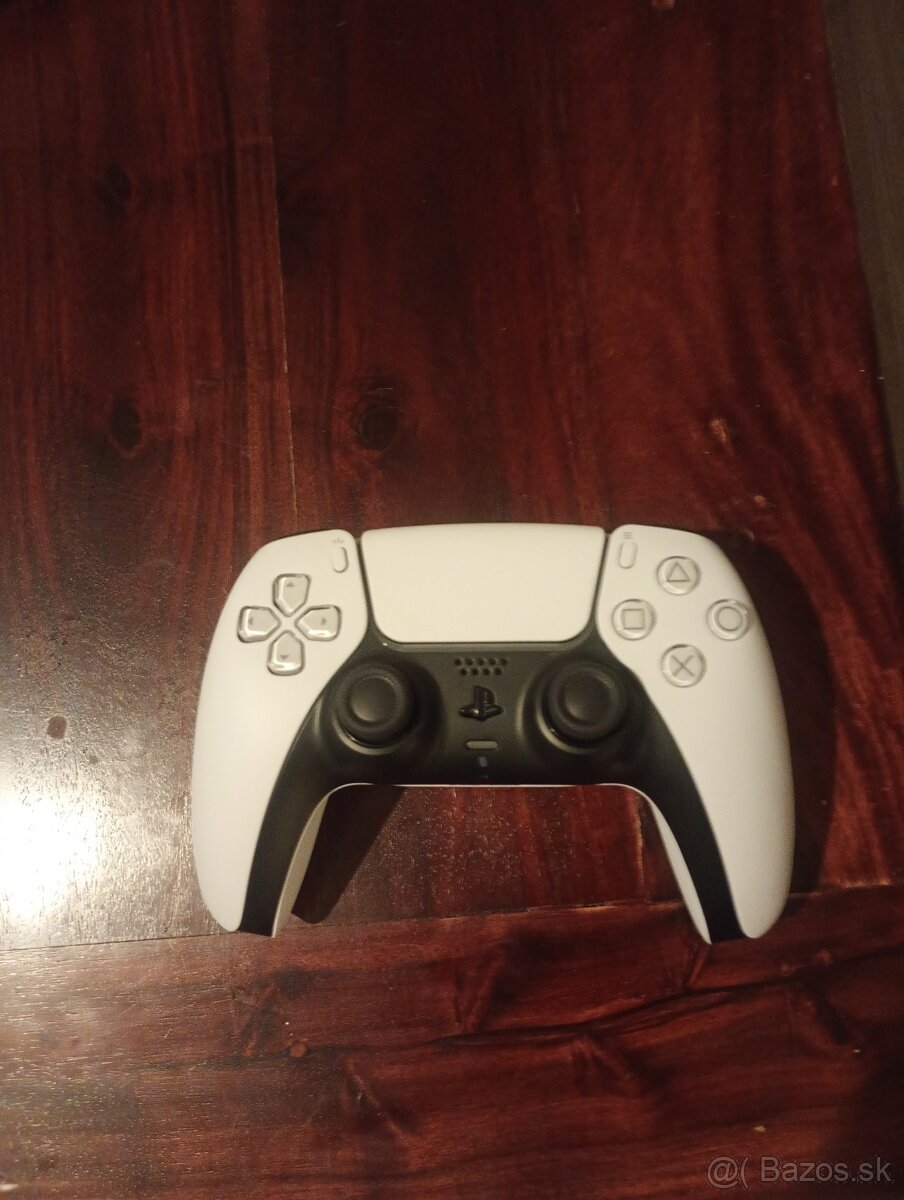Playstation 5 ovládač - 4
