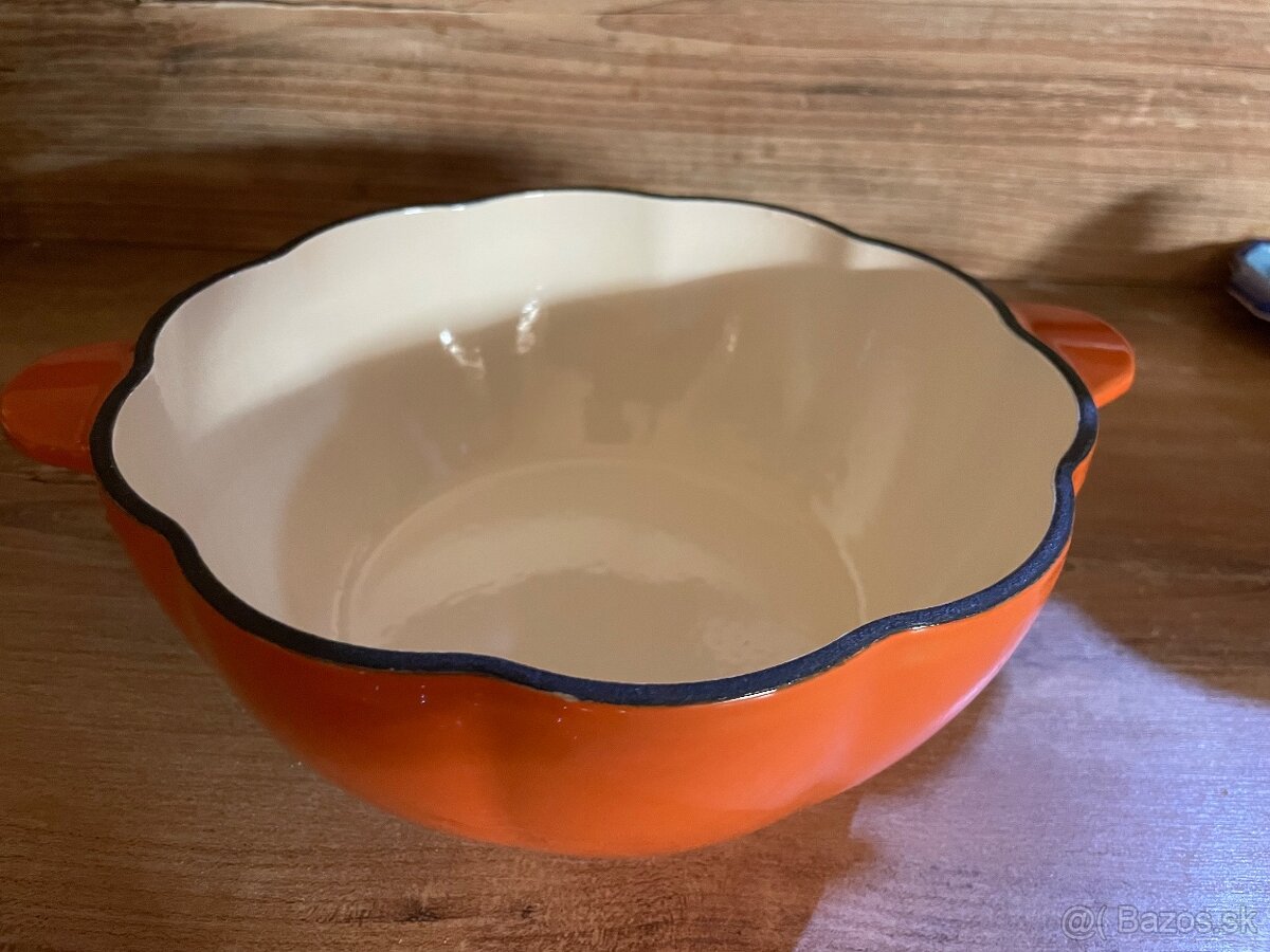 Liatinový hrniec v tvare tekvice - 4