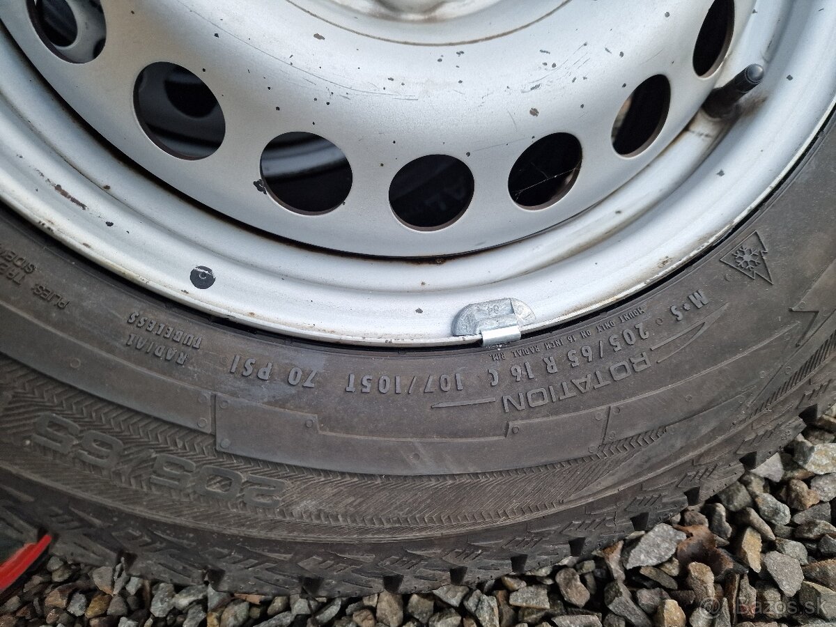 Zim.sada VW T5,T6 16"205/65R16C - 4