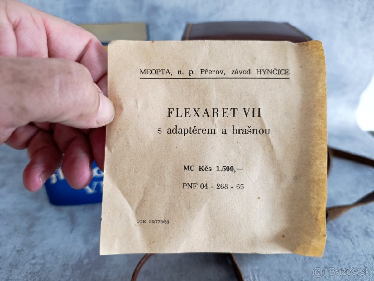 Starý československý fotoaparát Flexaret VII s krabici a pou - 4