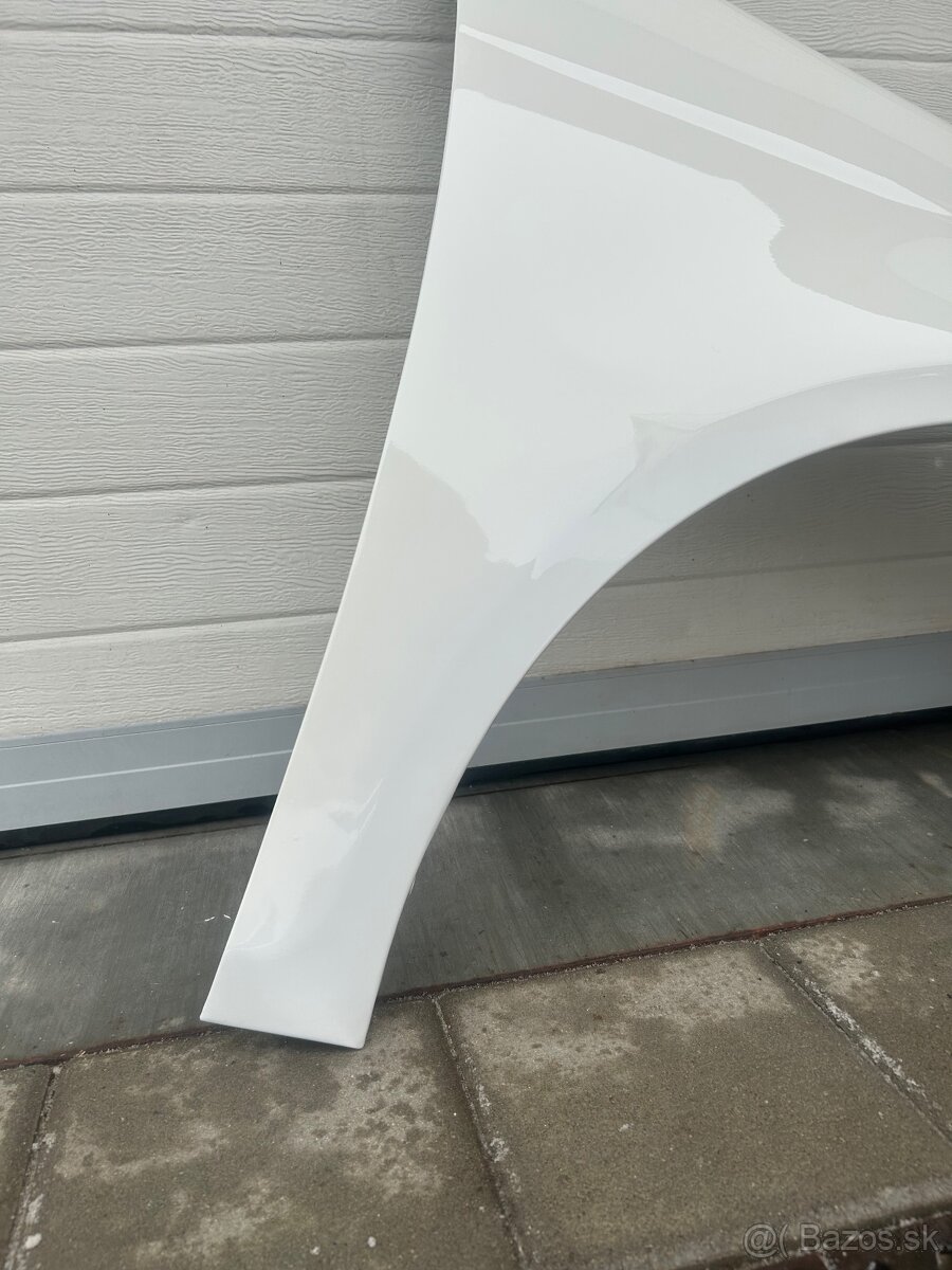 Predny blatnik VW Golf 5 variant biela LR9A - 4