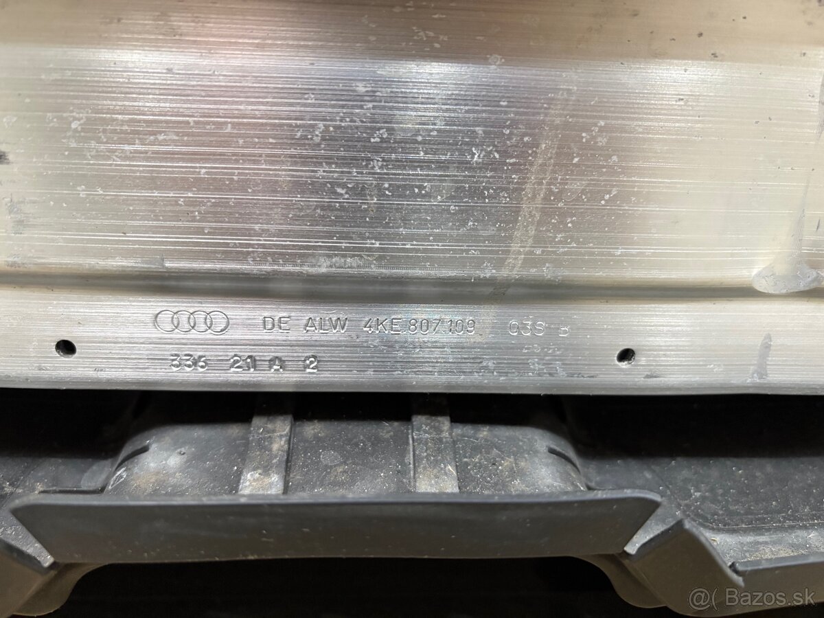 Panel chladiča v celku Audi etron S 370kw - 4