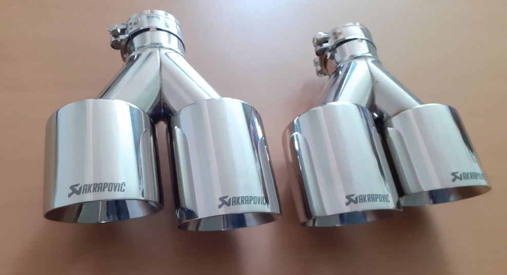 Nerezová univerzálna leštená koncovka výfuku Logo Akrapovič - 4
