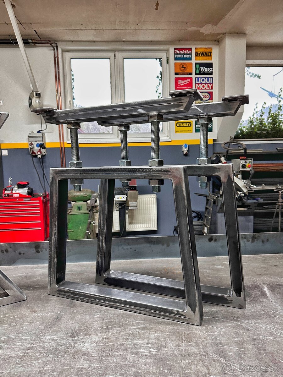 Oceľové nohy na stolík - 4