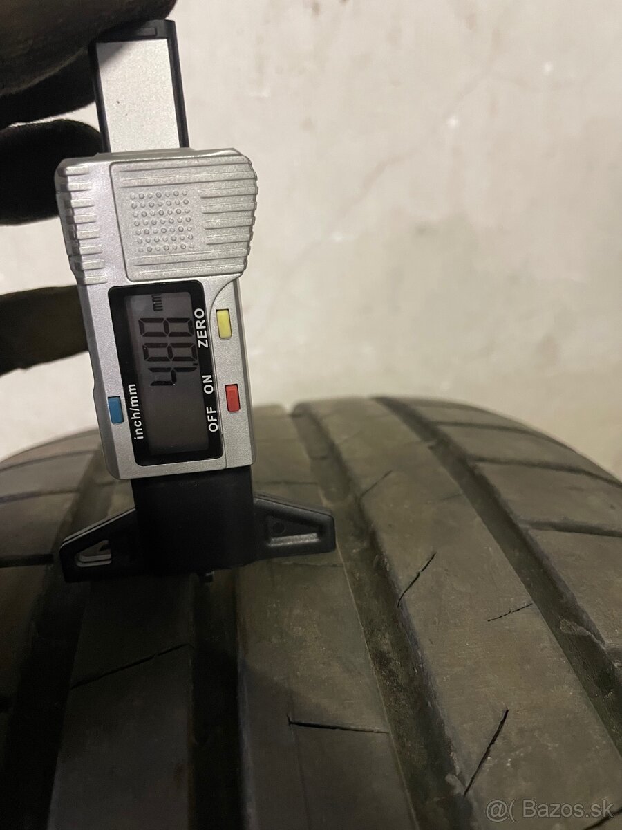 Bridgestone alenza 235/50 r19 - 4