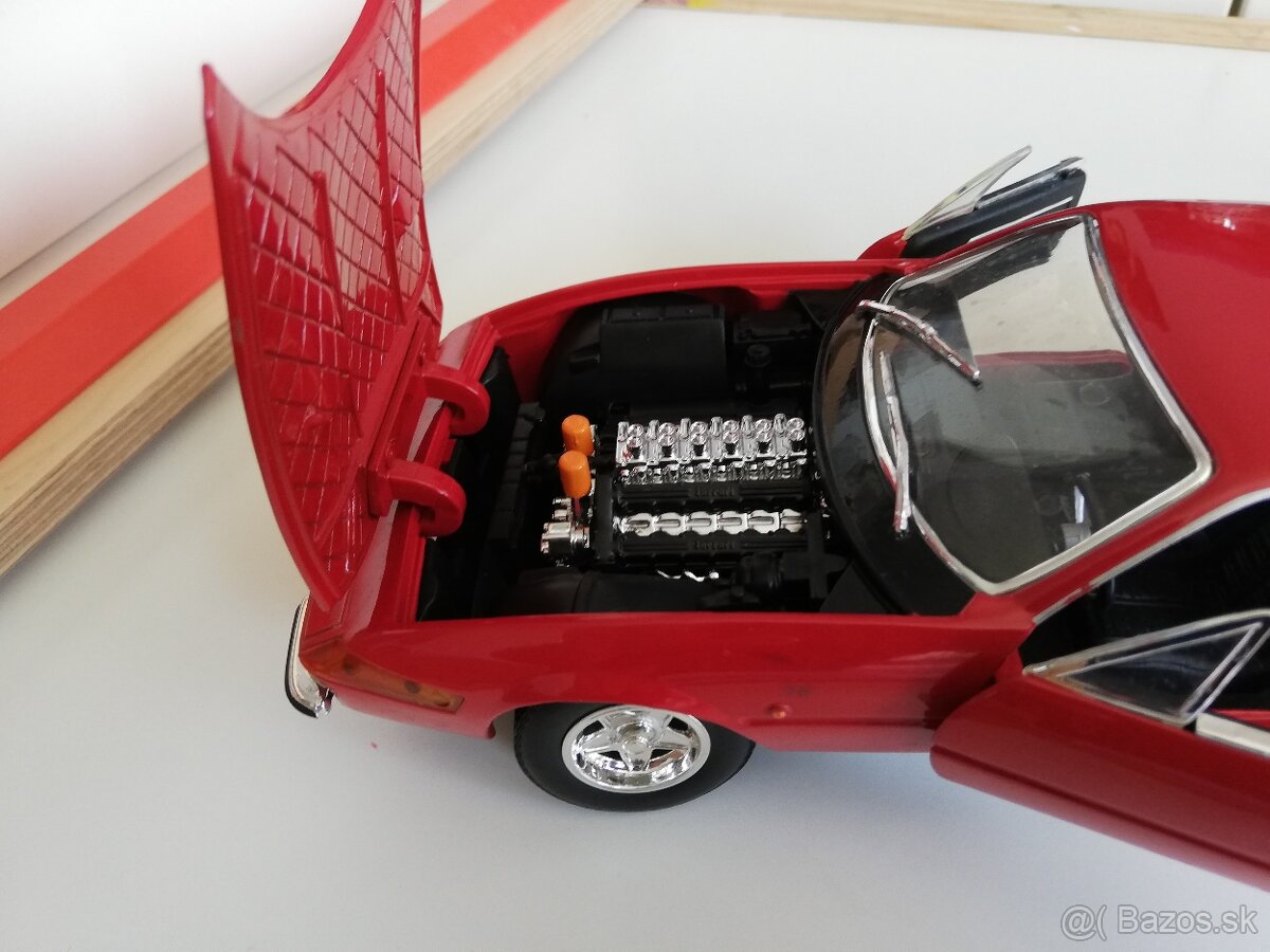 1:18 FERRARI 356 GTB/4 Hot Wheels - 4