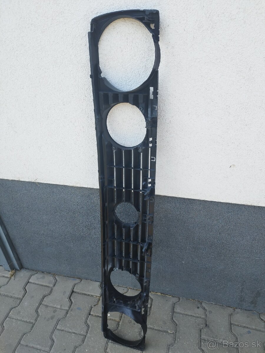 Predná Maska Chladiča Golf/Jetta Mk2 - 4