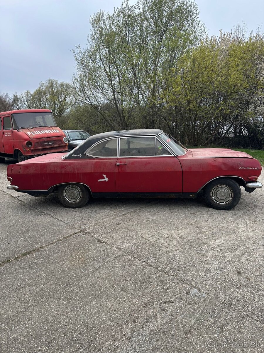 Opel Rekord A Coupe 1700 - 4