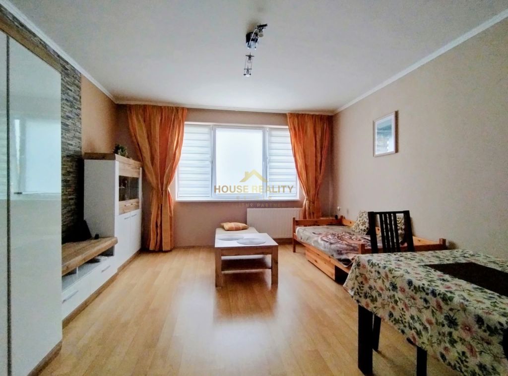 Prenájom 3 izbový byt, Krásnohorská ulica, Bratislava V. Pet – foto 4