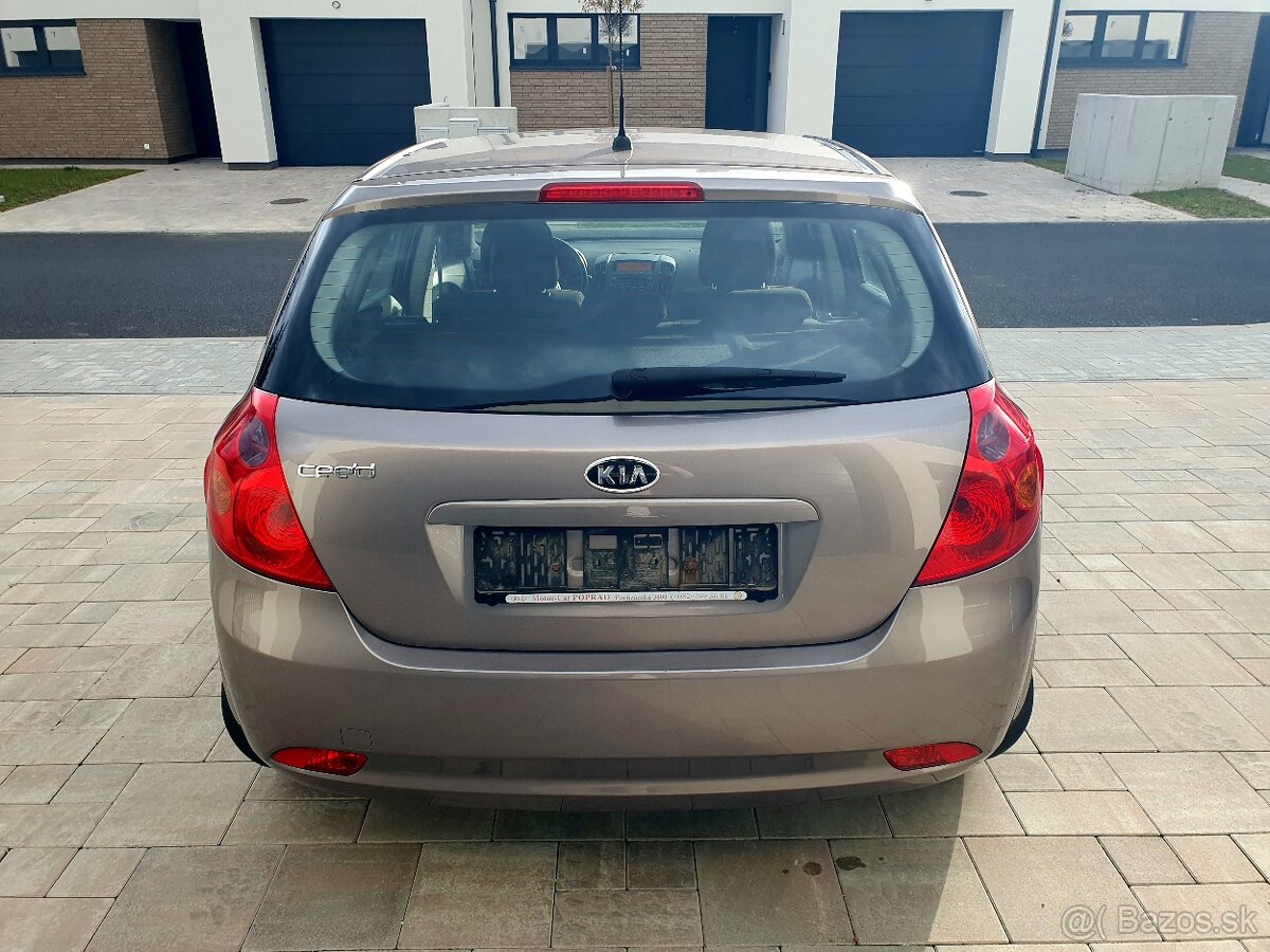Kia Ceed 1.4 CVVT benzin 77kw - 4