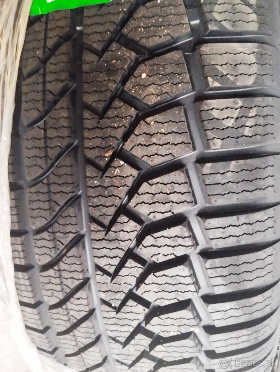 Goodride Z507 225/55 R17 Zimné pneumatiky - 4