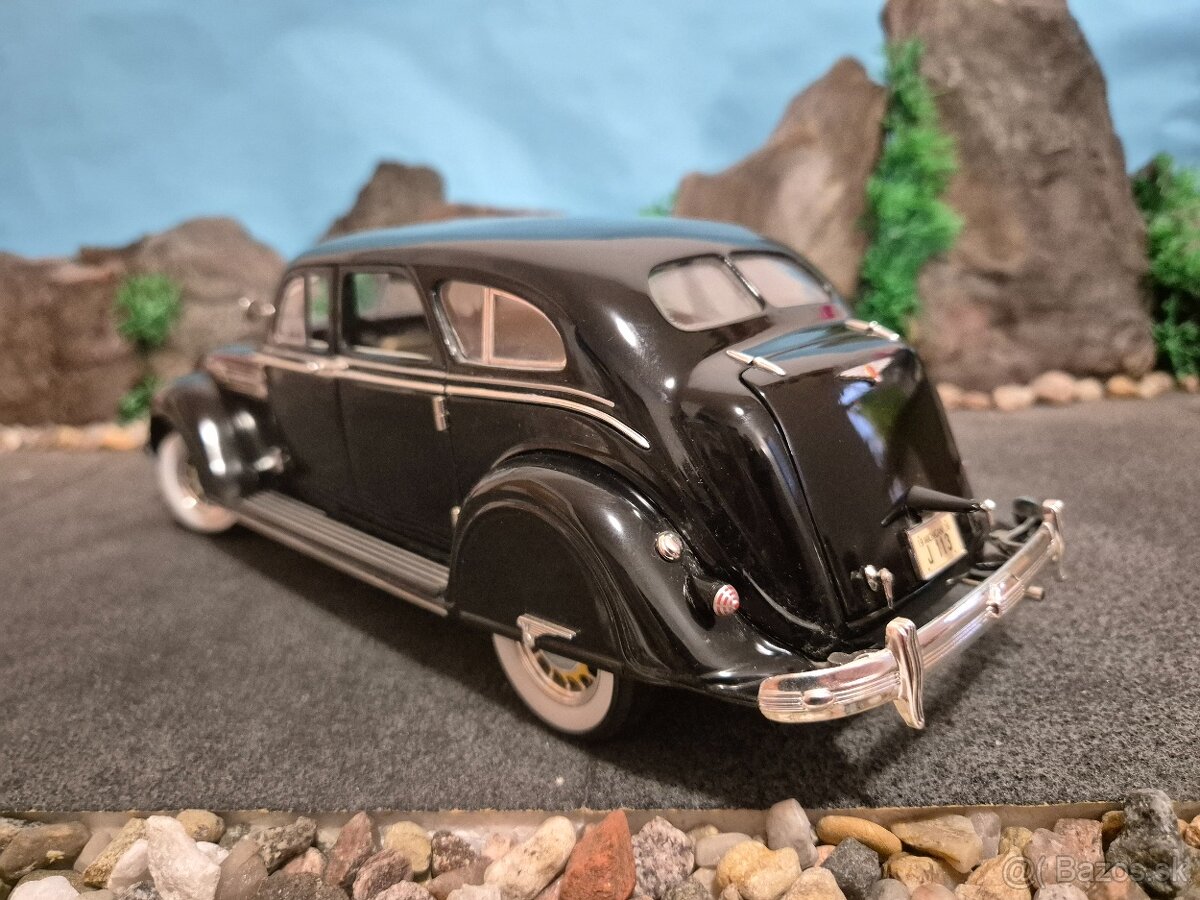 Prodám model 1:18 Chrysler airflow 1936 - 4