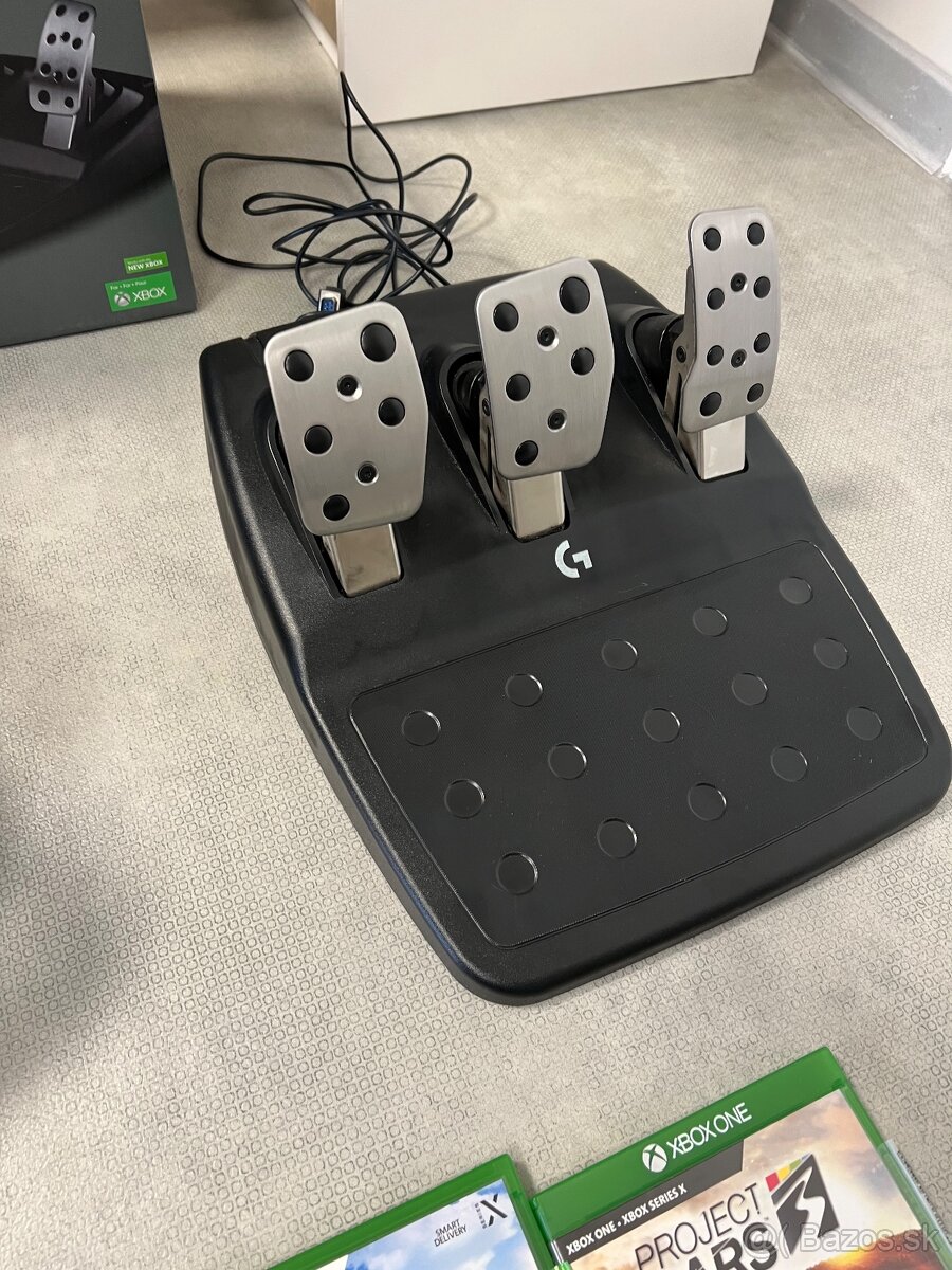 Xbox X + Volant Logitech G923 + hry - 4