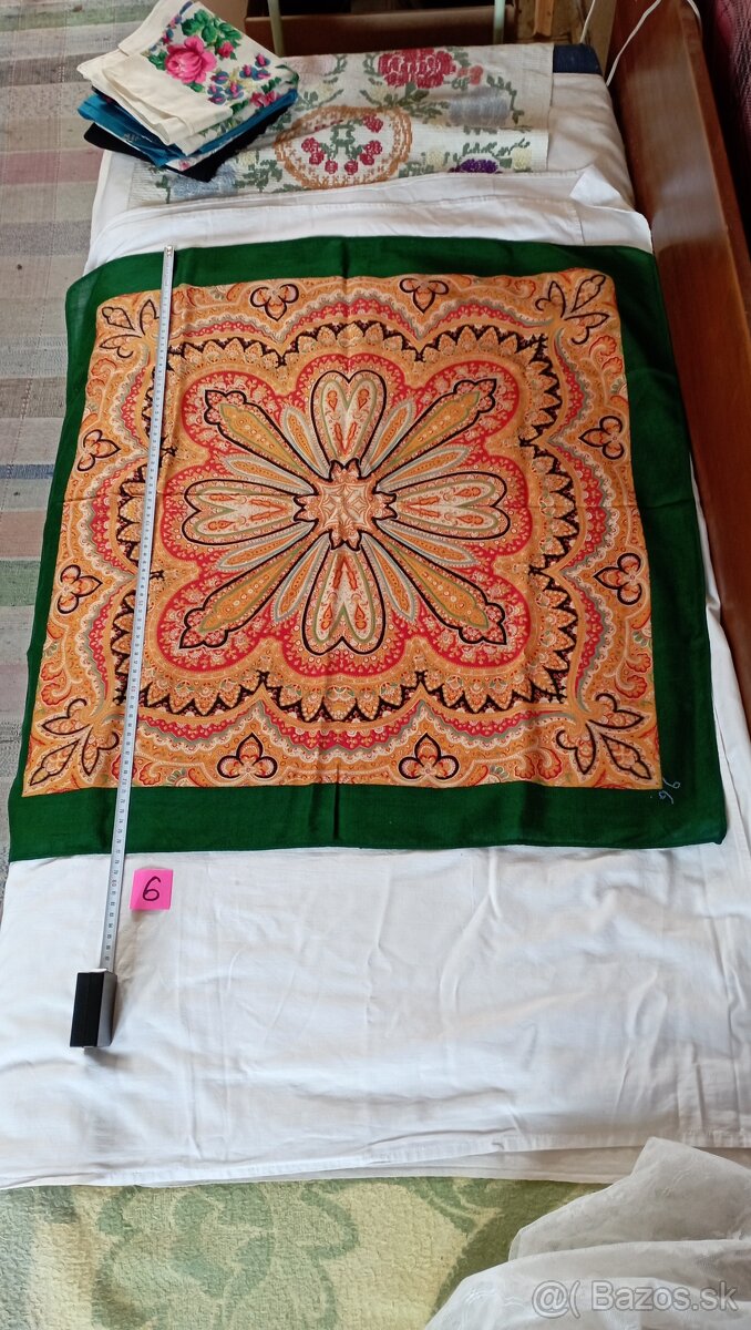 Staré šatky.. súčasť kroja.... - 4