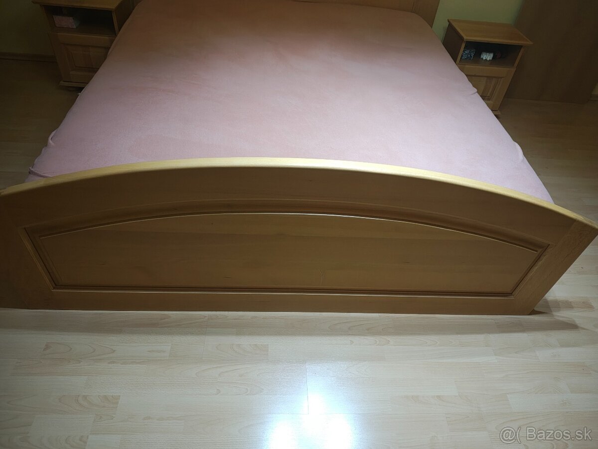 Manželská posteľ - 4