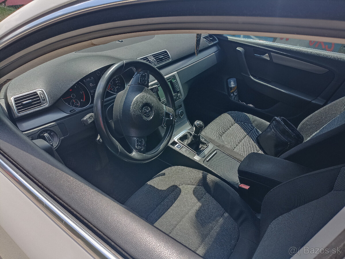 Volkswagen passat B7 variant 2.0 TDI - 4