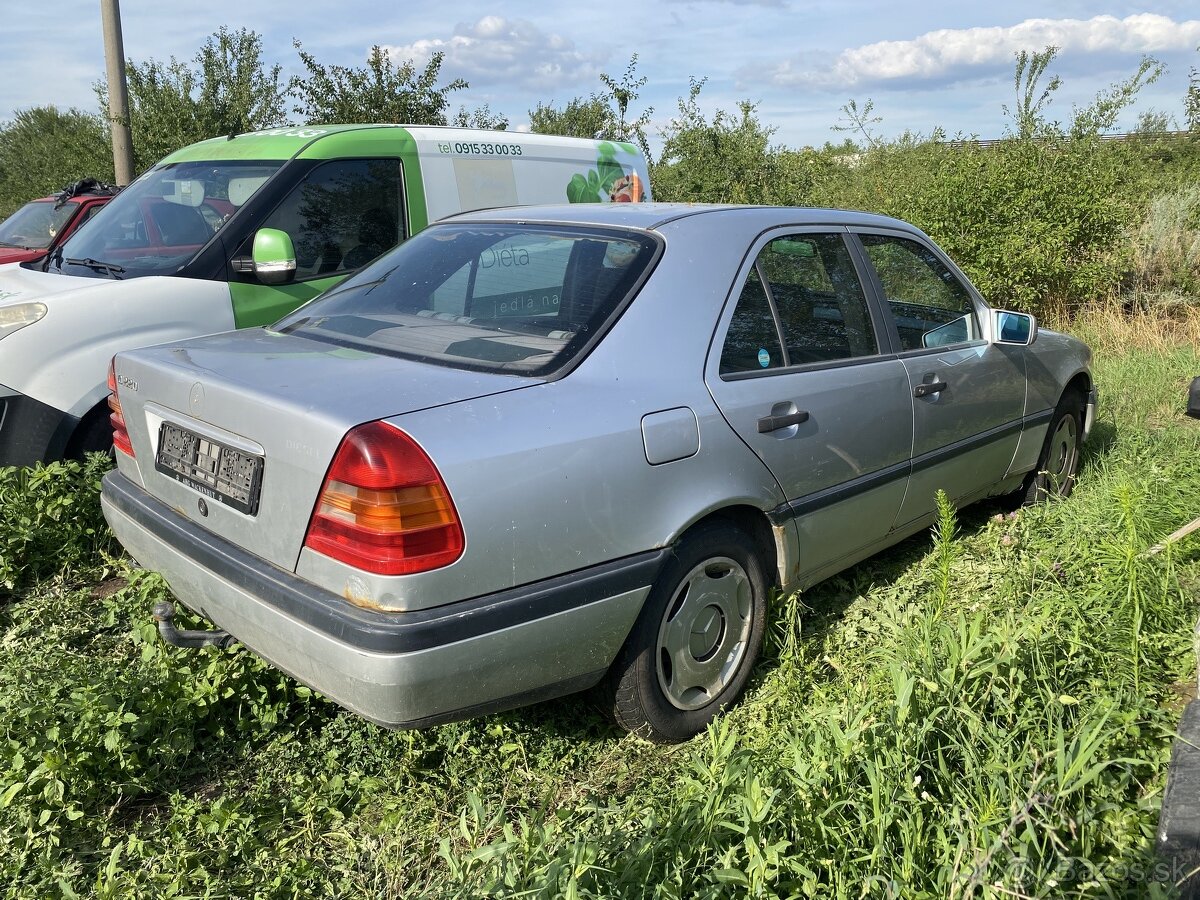 Mercedes C220 W202 Diely - 4