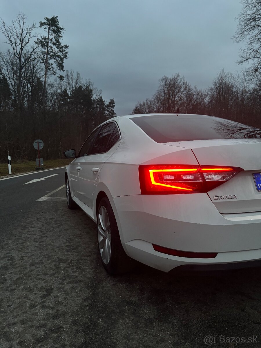 Škoda Superb - 4