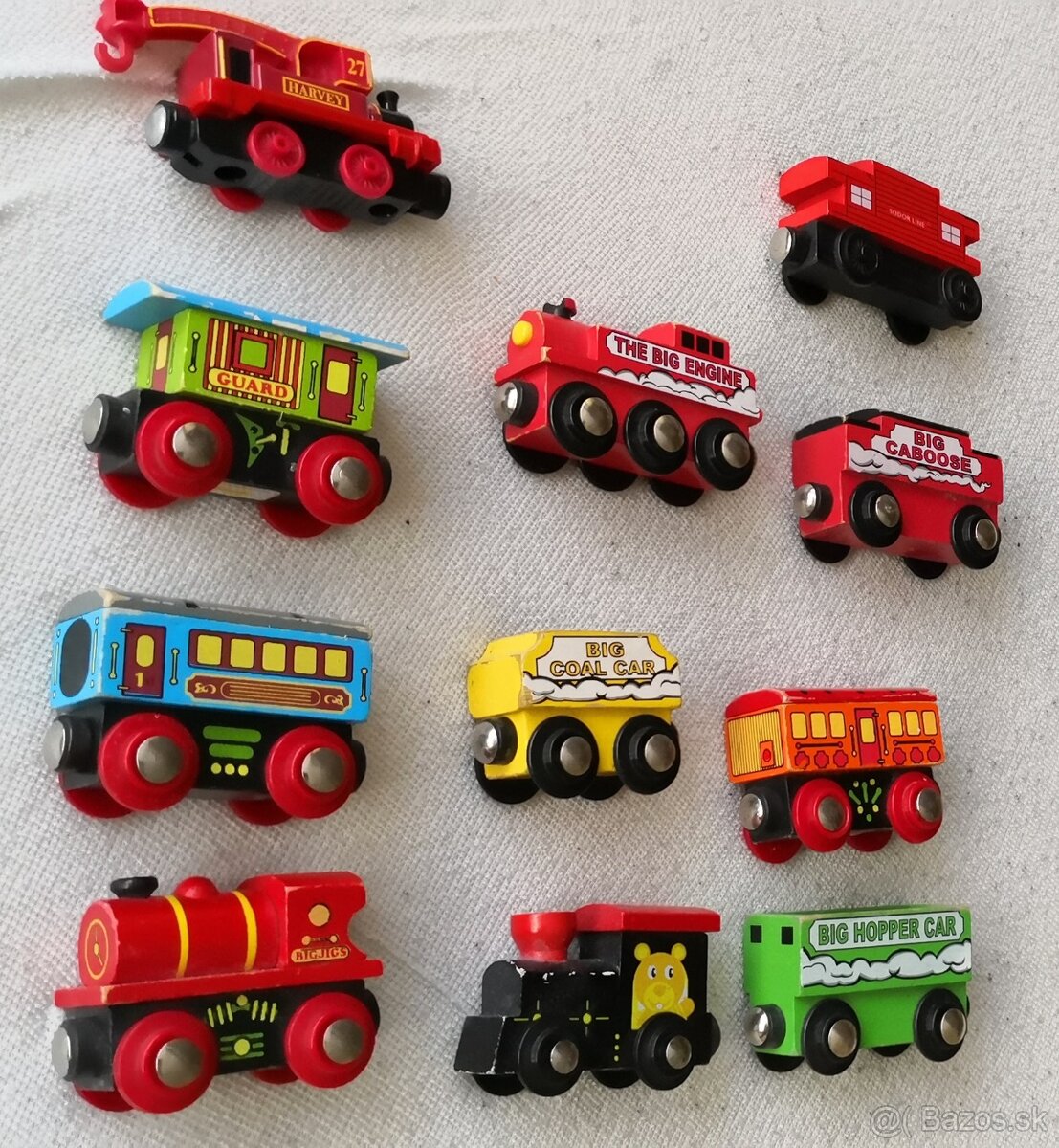 predam drevenu zeleznicu a original vlaciky Tomas the Train - 4