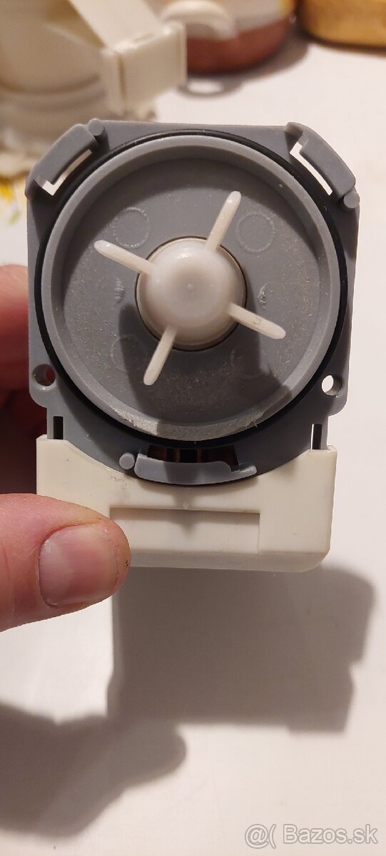 Predám čerpadlo s práčky Tatramat - 4