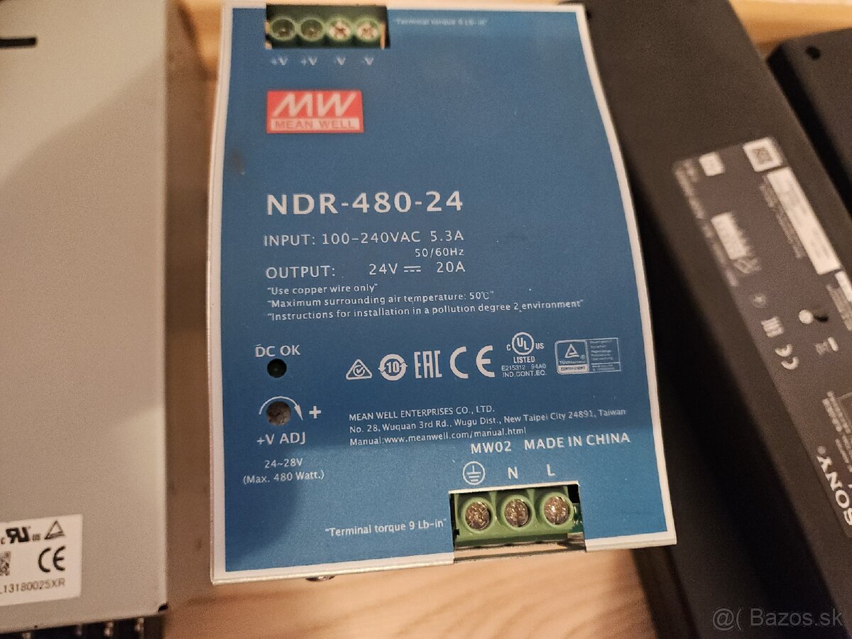 Priemyselné spínané zdroje 24V, 12V - 4