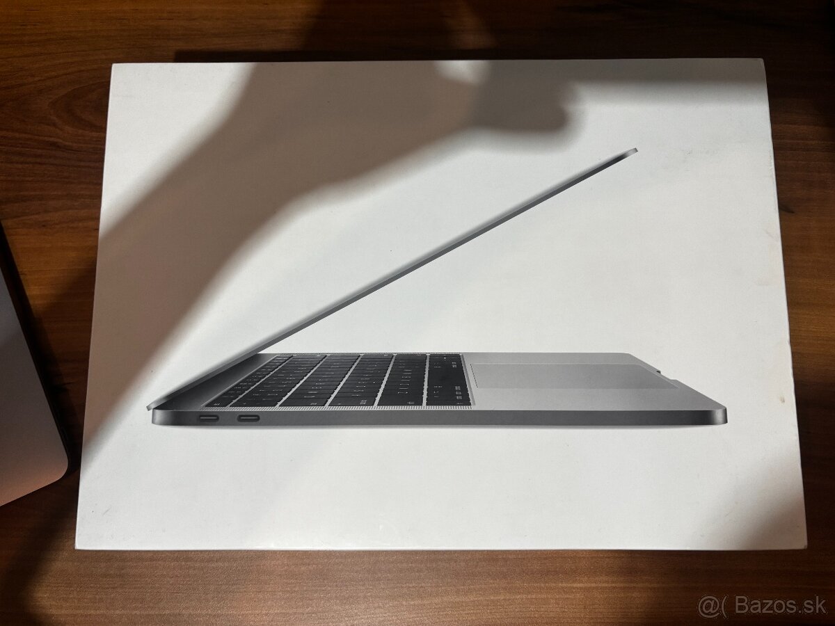 MacBook Pro 13 inch 2017 - 4