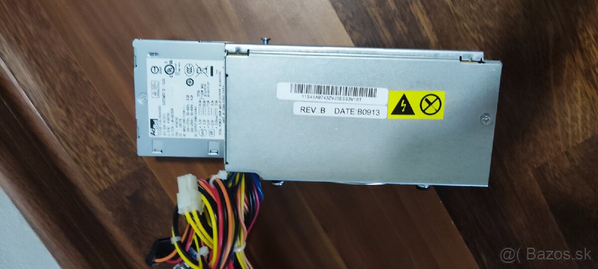 Zdroj z Lenovo servera - 4