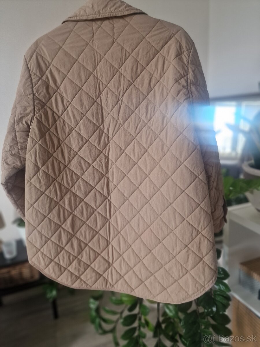 Prechodná bunda zn. Reserved - 4