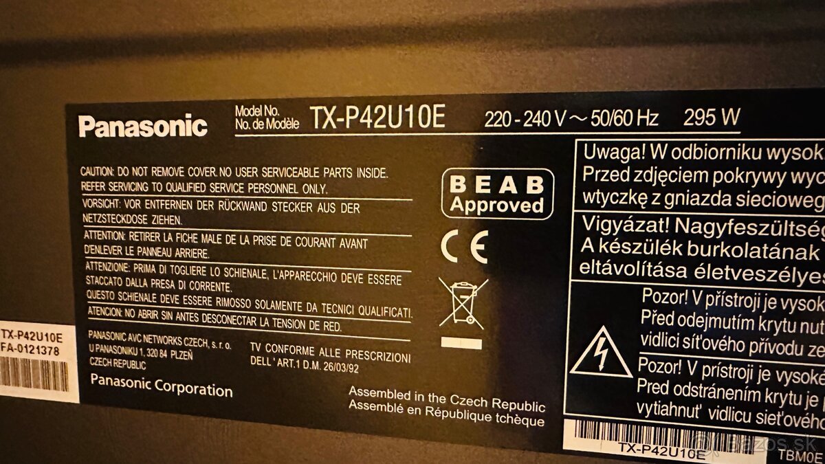 Panasonic Viera TX-P42U10E - 4