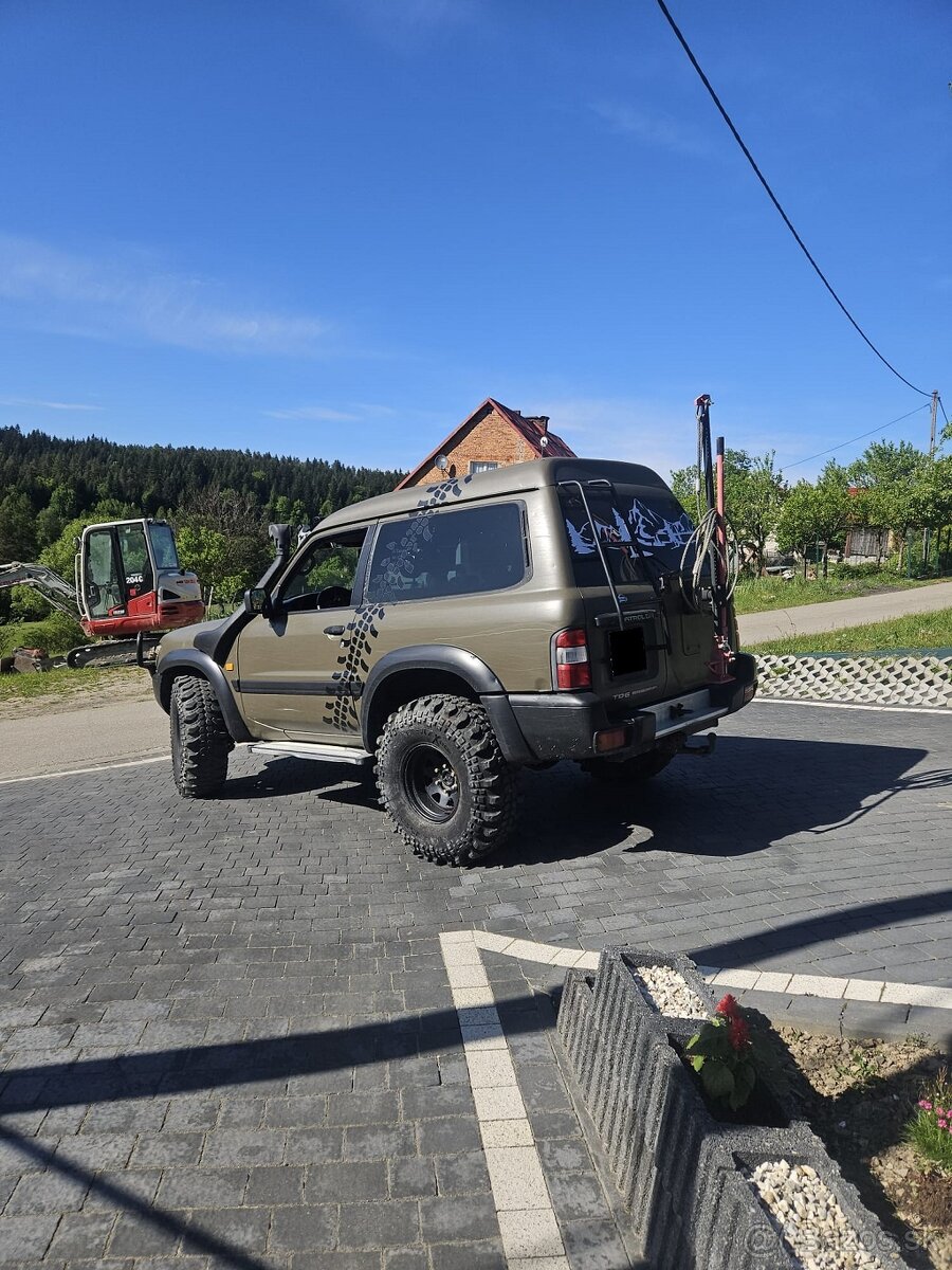Nissan Patrol Y61 Super Stav,možná výmena za traktor 4x4