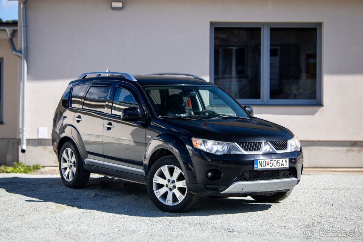 Mitsubishi Outlander - 4