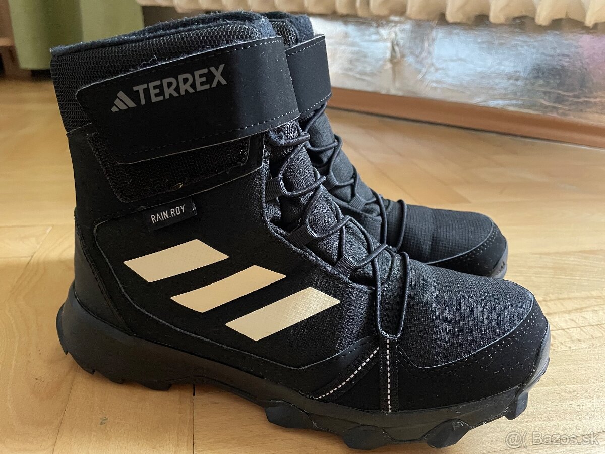 Adidas terrex 4 1/2 - 4