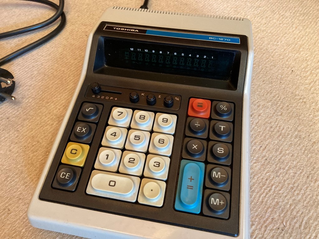 Stolná kalkulačka Toshiba BC-1270 retro 70. roky - 4