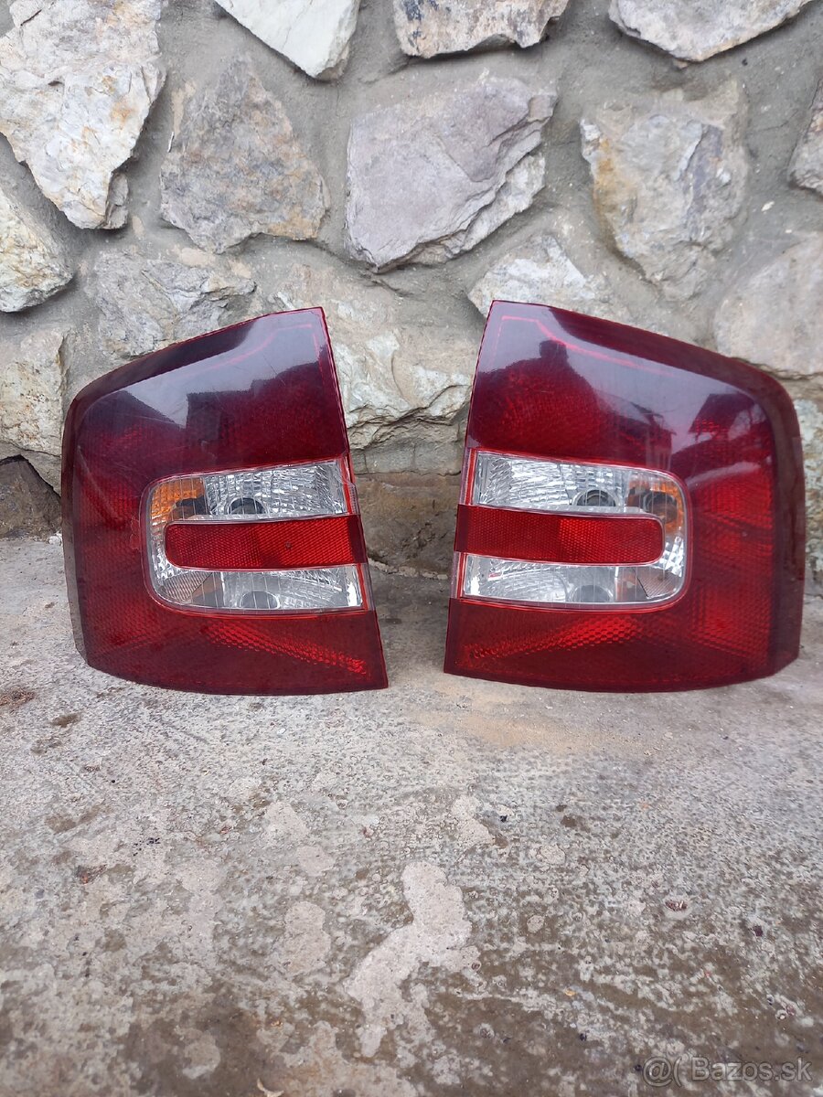 Zadne svetlá octavia 2 combi - 4