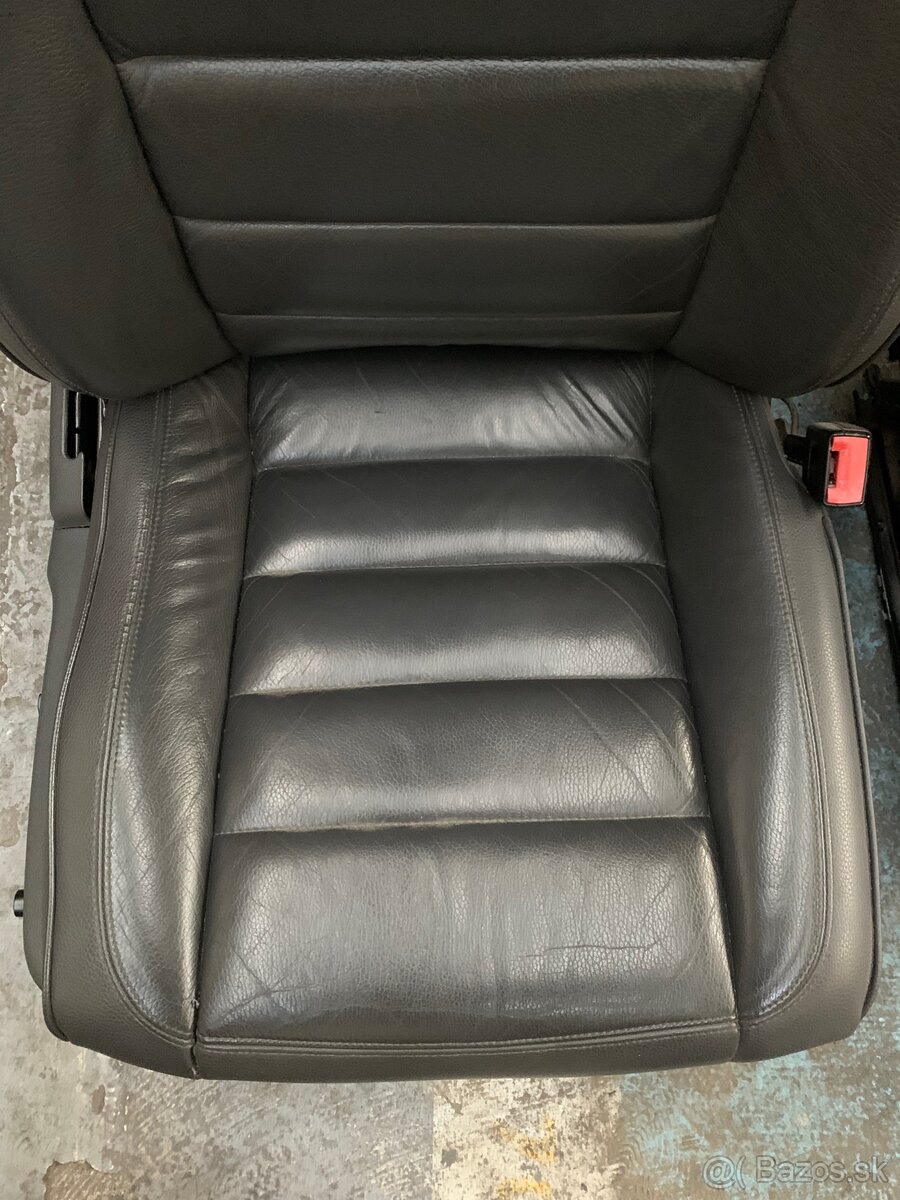 Sedadla Touareg 1 - 4