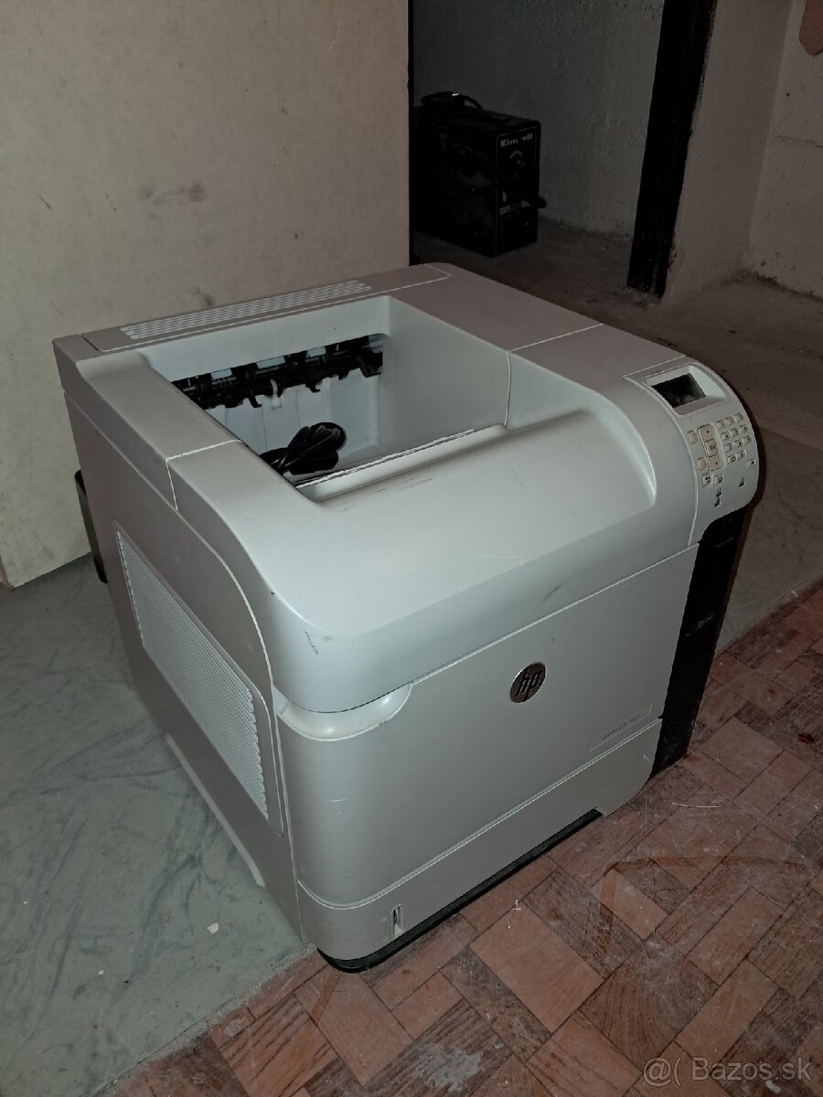 Tlačiareň HP - 4
